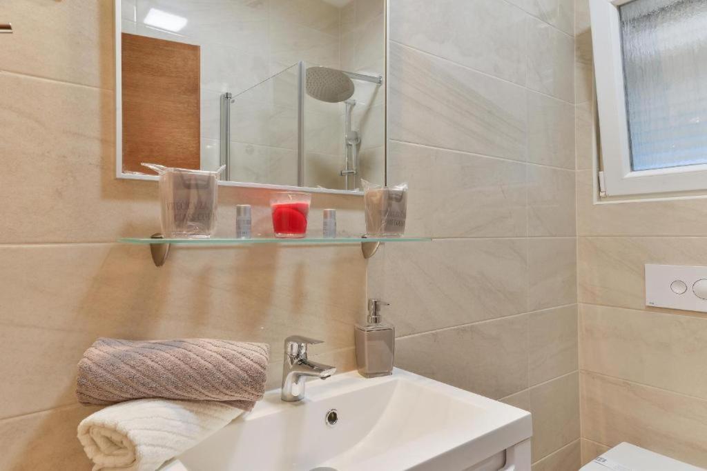 Apartmani Velic 维尔 外观 照片